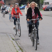Bürgermeisterin Gabriele Müller radelt